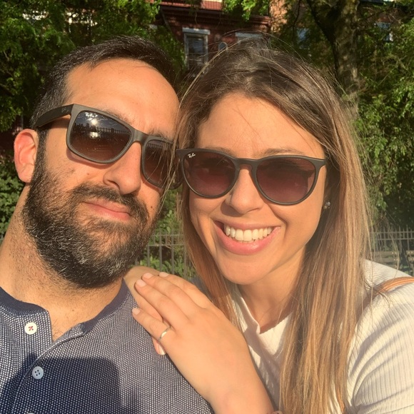 Meet your Posher, Leigh Ann - Picture 2 of 4